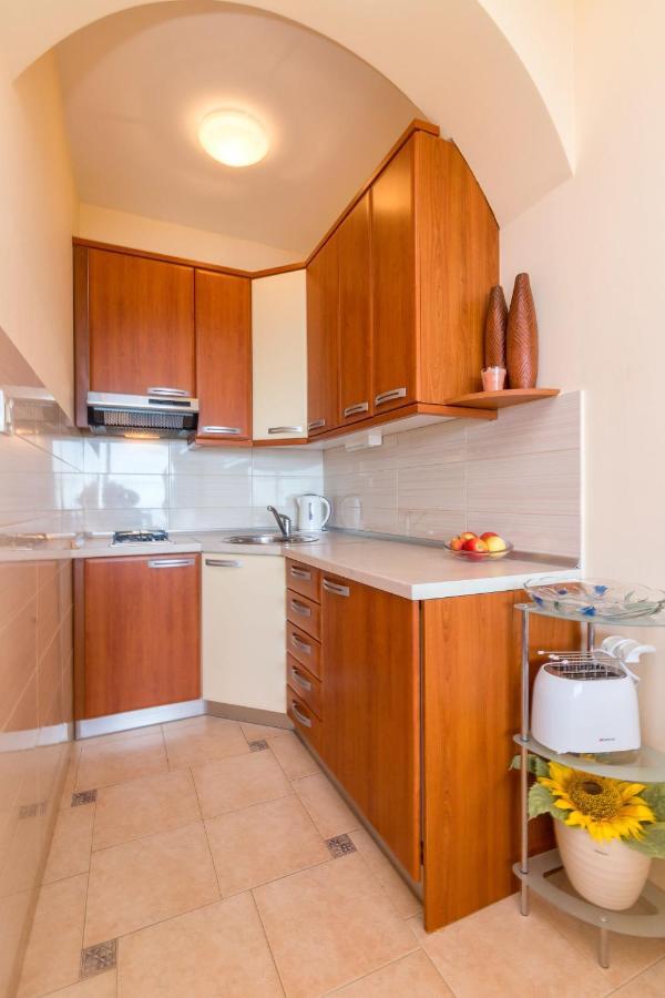 Apartments Villa Adore อิตชิชี ภายนอก รูปภาพ