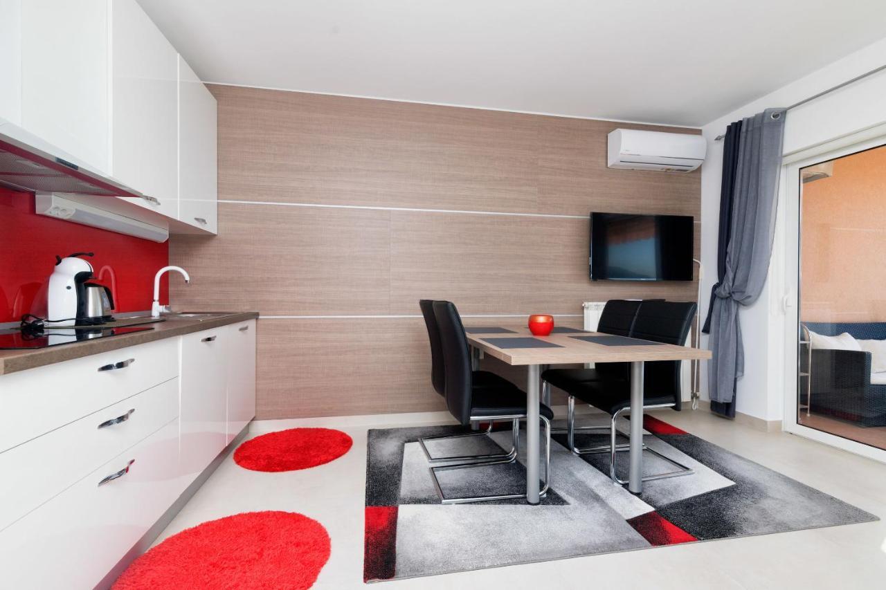 Apartments Villa Adore อิตชิชี ภายนอก รูปภาพ