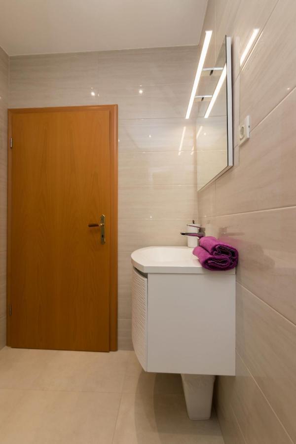 Apartments Villa Adore อิตชิชี ภายนอก รูปภาพ